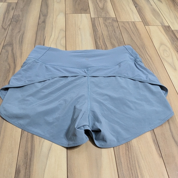 EUC! Lululemon Run Off Route Shorts In Light Blue Size 8 - Picture 13 of 14